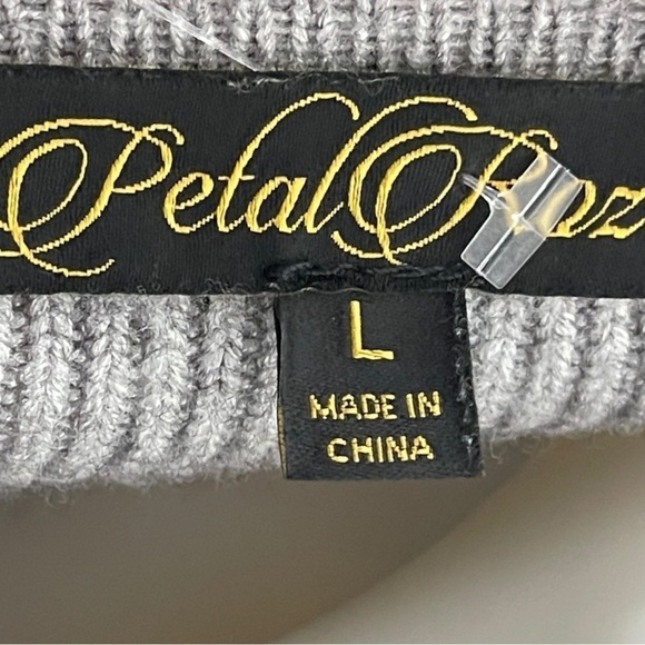 PETAL Roz Silver Gray Vneck Bodycon Sweater Dress Size Large - Picture 12 of 13